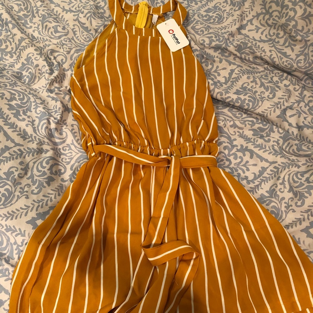 Super cute shorts romper